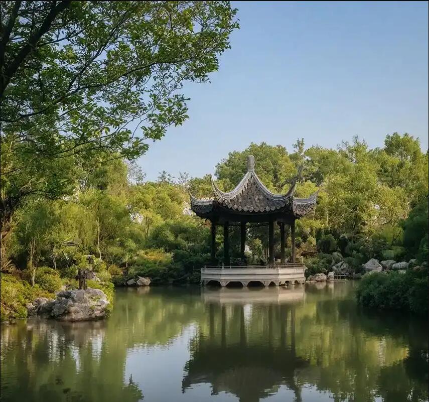 乌鲁木齐夏彤餐饮有限公司